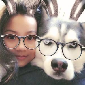 Meet your Posher, Holli diep